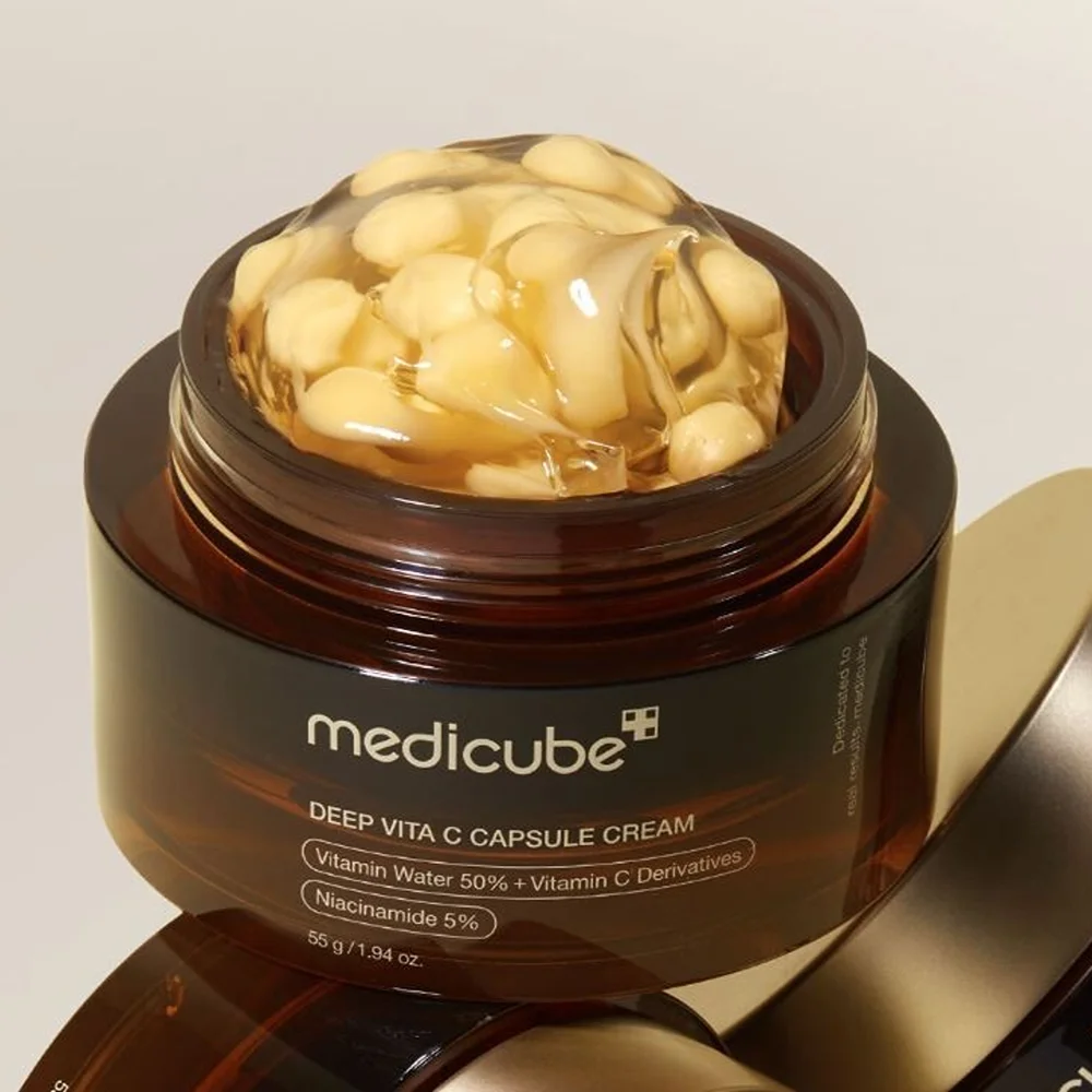 Crème en capsules Medicube Deep Vita C pour l'éclat du teint.